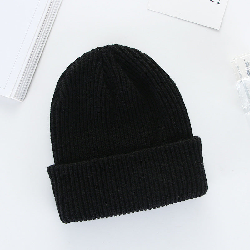 Men's and women's fashion beanies