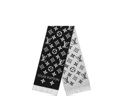Louis Vuitton Essential Scarf