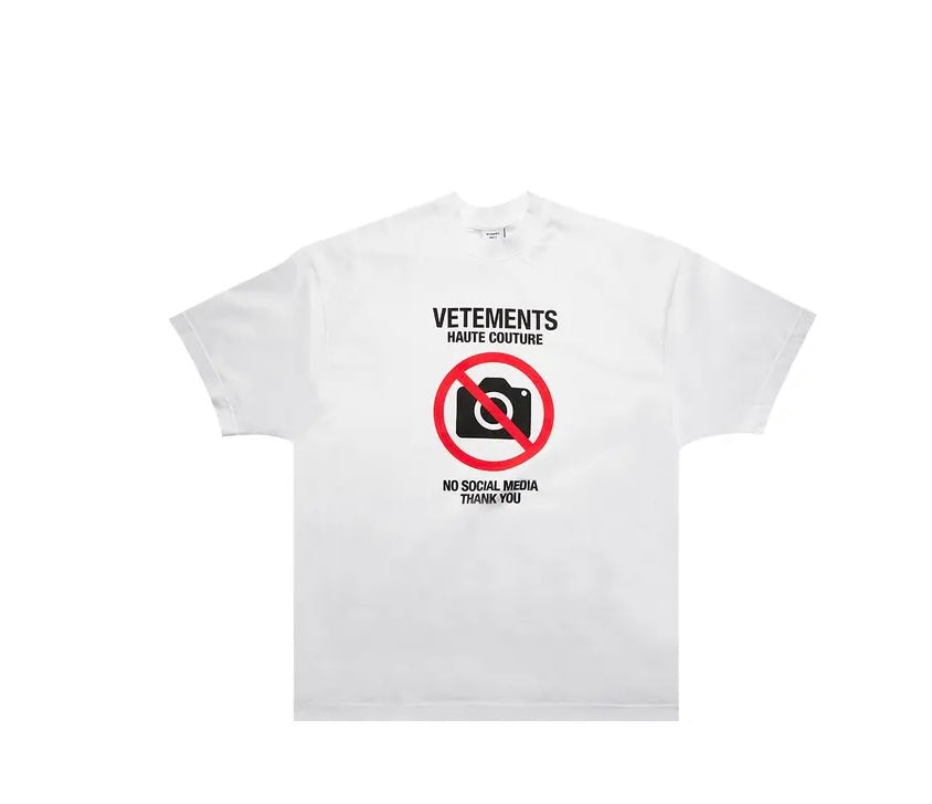 Vetements No Social Media T-shirt